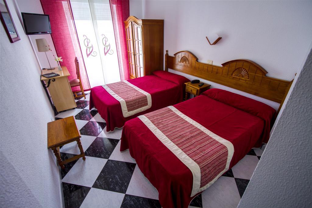 Hotel Mediante Рибадео Экстерьер фото